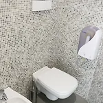 Meet Gardalake Hostel Peschiera del Garda