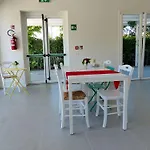 Meet Gardalake Hostel *