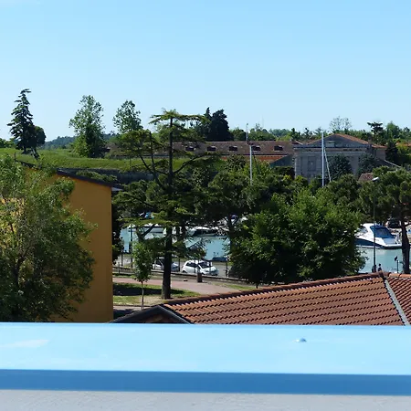 Meet Gardalake Vandrarhem Peschiera del Garda