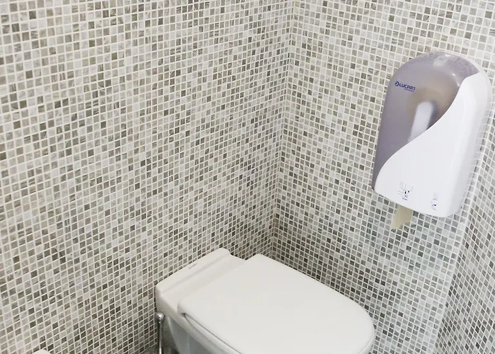Meet Gardalake אכסניה פסקיארה דל גארדה