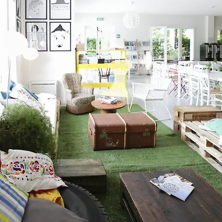 Vandrarhem Meet Gardalake *