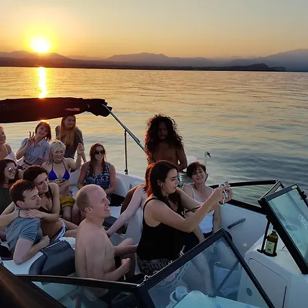 Vandrarhem Meet Gardalake