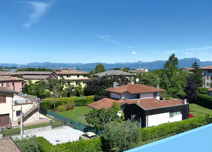 Hostel Meet Gardalake Peschiera del Garda