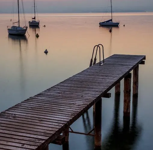 Hostel Meet Gardalake